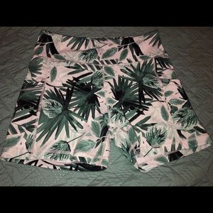 Senita palm shorts. 3.75in